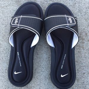 Like - new, Nike Comfort slip-on sandals/slides