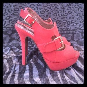 Spring fling heels:)