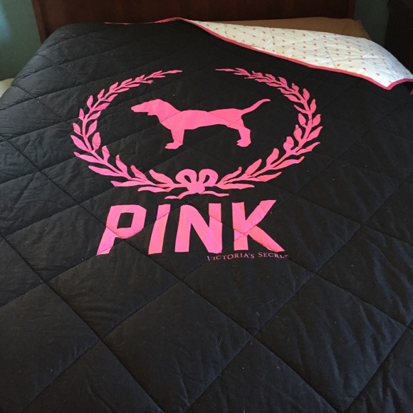 PINK Victoria's Secret comforter
