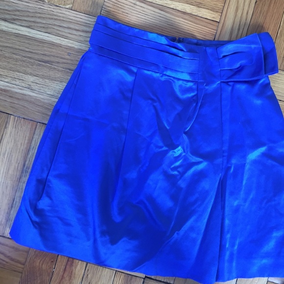 BCBG Runway High Waisted Flirt Skirt - Picture 4 of 4