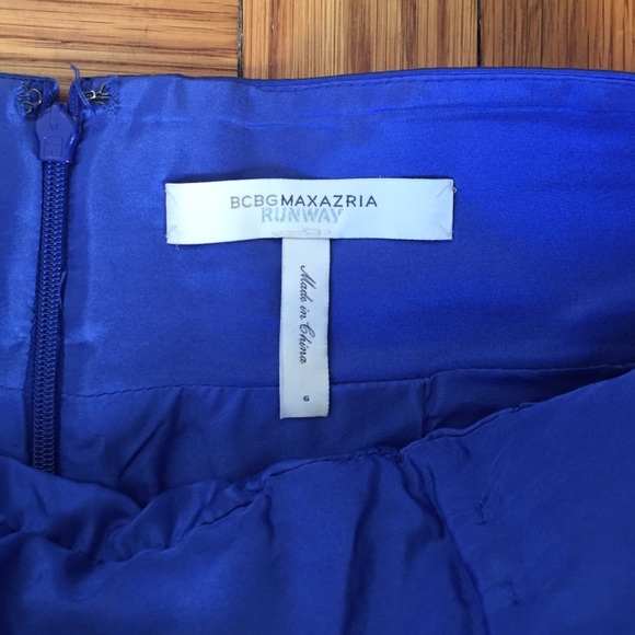 BCBG Runway High Waisted Flirt Skirt - Picture 3 of 4