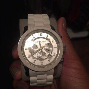 Michael Kors watch Serial#MK8108