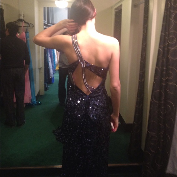 🌟HP x3🌟 Navy Sequin Event Gown - Picture 2 of 2