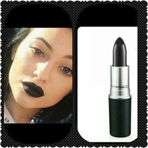 1 Day SALE ?MAC MATTE Hautecore