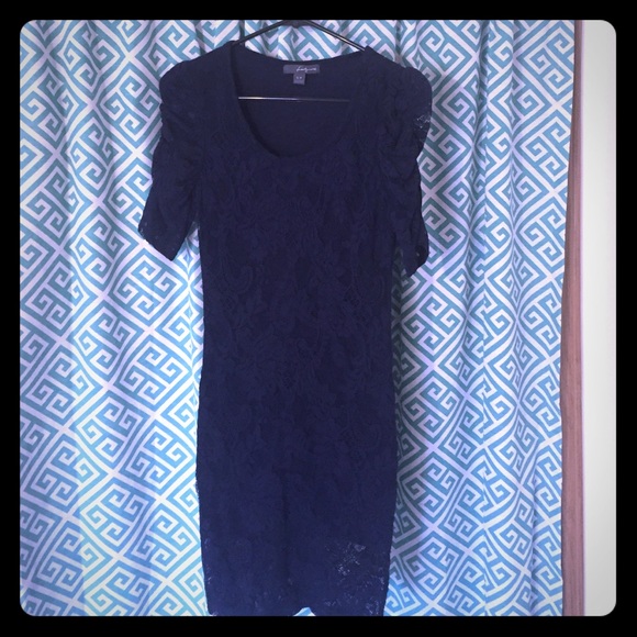 Lace dress - Picture 1 of 1