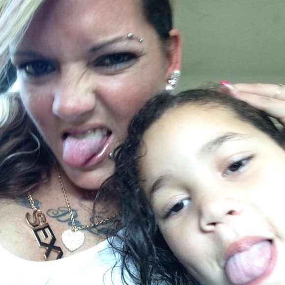 Meet your Posher, Ashlee