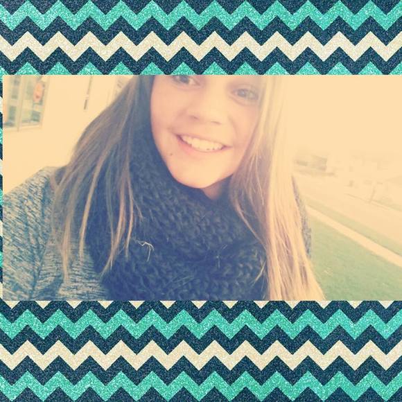 Meet your Posher, Kyria