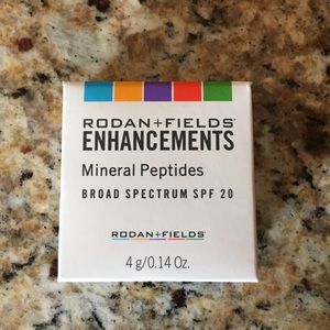 Rodan and fields medium mineral peptides powder