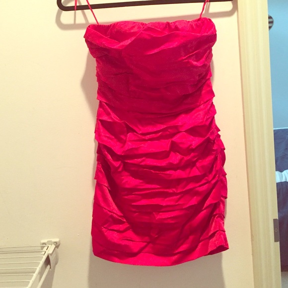 Strapless dress