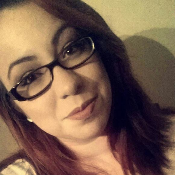 Meet your Posher, Jessica - Picture 1 of 1