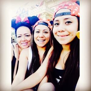 Meet your Posher, Anely