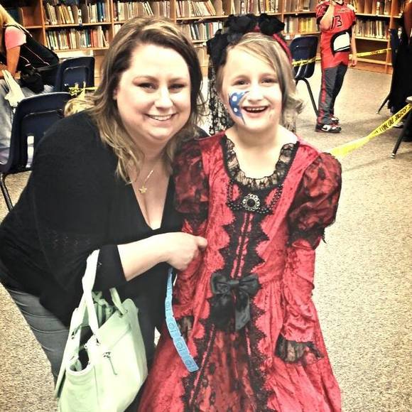 Meet your Posher, Sara - Picture 1 of 1