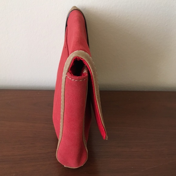 Loft Coral Clutch - Picture 3 of 4