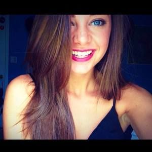 Meet your Posher, Kaitlynn