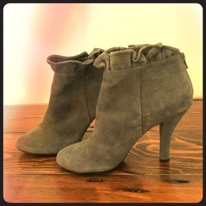 Grey high heels