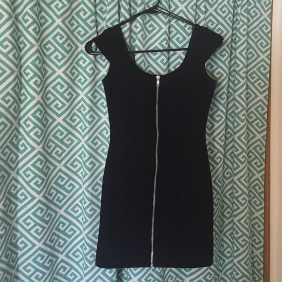 Little black dress. - Picture 1 of 1