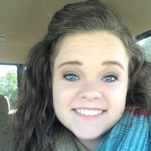 Meet your Posher, Ellie