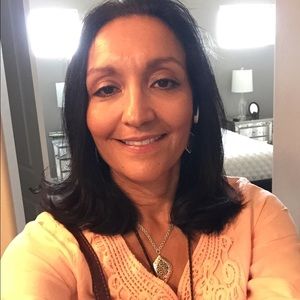 Meet your Posher, Gina
