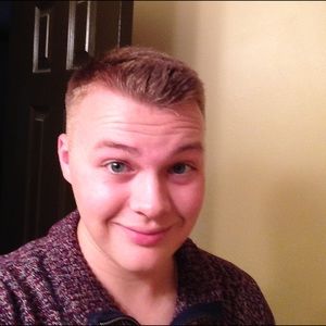 Meet your Posher, Cameron