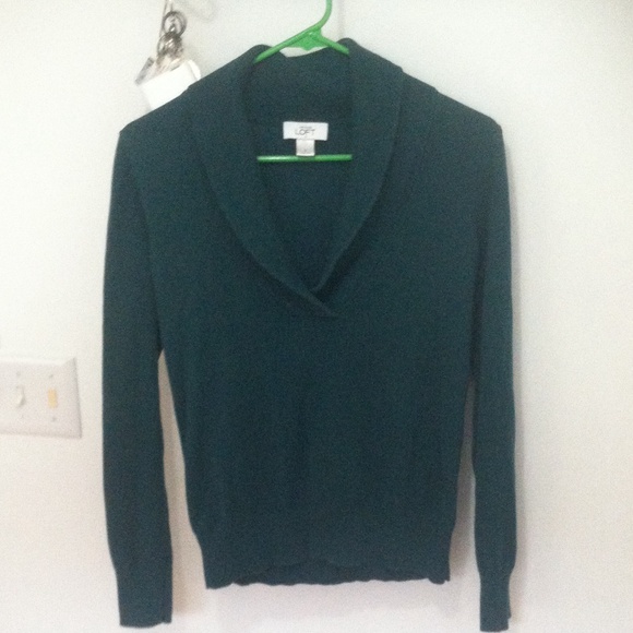 Classic Ann Taylor LOFT sage green sweater