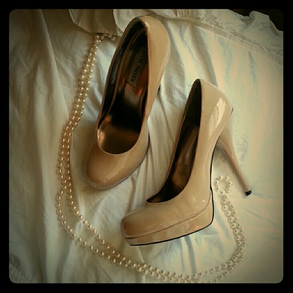 Steve Madden Nude Heel