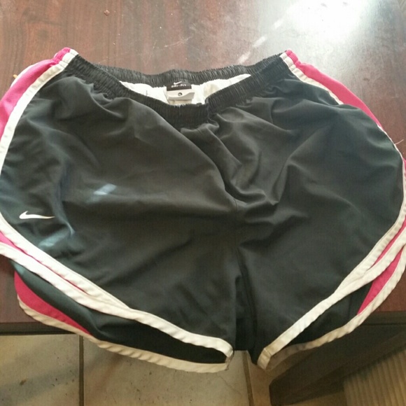 Nike shorts xl