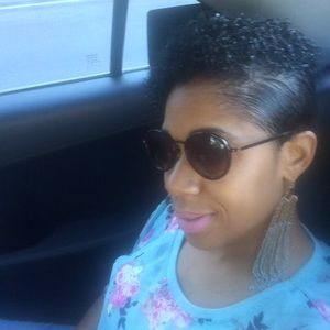 Meet your Posher, Danyelle