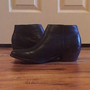 *FOR STAZJA 😊*Black, leather ankle boots size 10