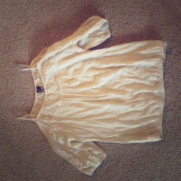 Short Sleeve Open Neck/shoulders - Picture 1 of 2
