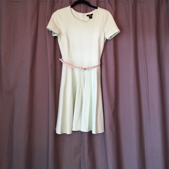 Comfortable & Casual dress for any occasion.