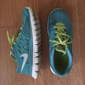Nike Flex Run Turquoise and Lime Green