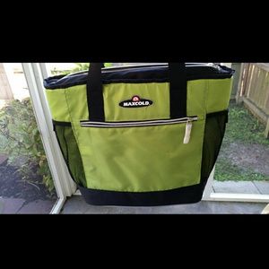 Green tote cooler