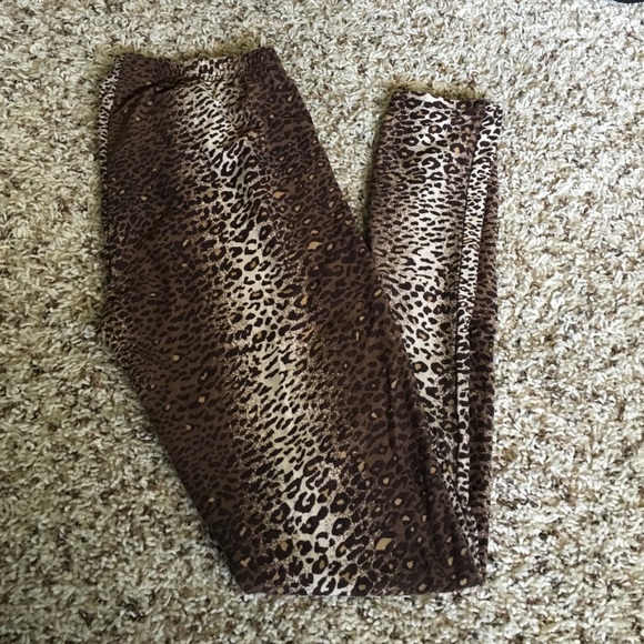 Cheetah print legging