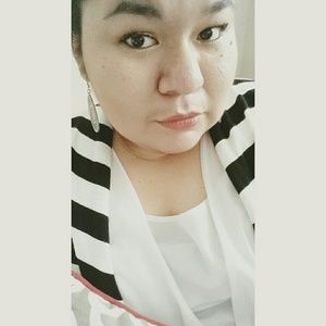 Meet your Posher, Lucero