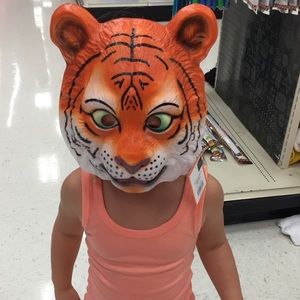 Meet your Posher, Robin