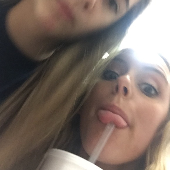 Meet your Posher, Maison - Picture 1 of 1