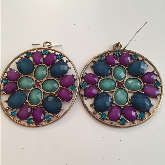 Earrings - Picture 1 of 1
