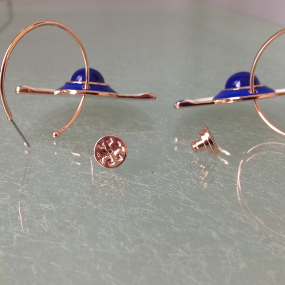 SOLD!!! Tory Burch earrings - Picture 4 of 4