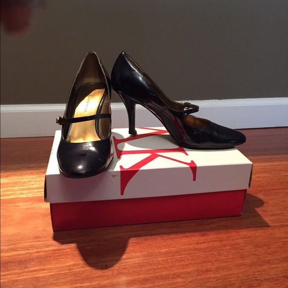 ANNE KLEIN Pumps Navy Patent