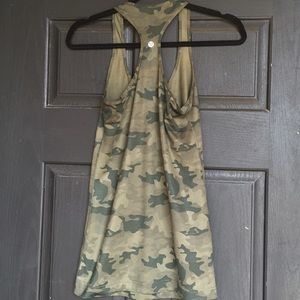 Lulu cool racerback in camo.