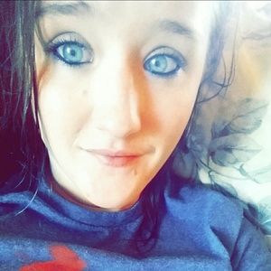 Meet your Posher, Jade