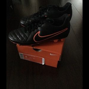 Women's size 8 cleats