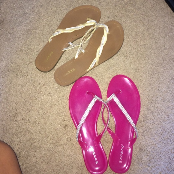 Bundle: sandals - Picture 1 of 3