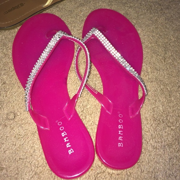 Bundle: sandals - Picture 2 of 3