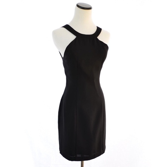 SALE ❄️ Vintage // Open Back Little Black Dress