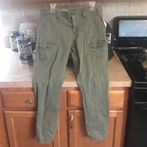 Gap Green Khaki pants