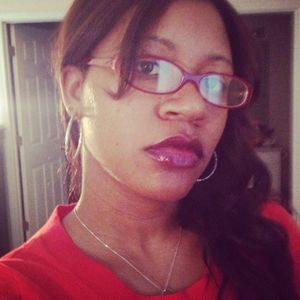 Meet your Posher, Jeanetta