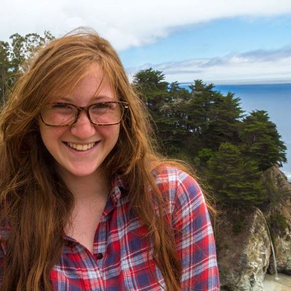 Meet your Posher, Carrie