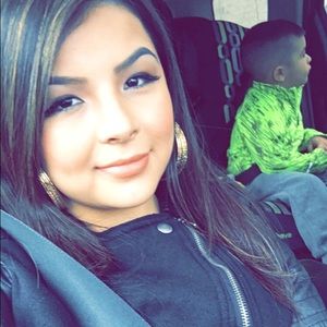 Meet your Posher, Brenda