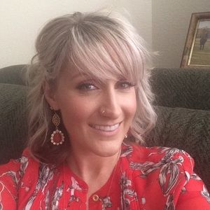 Meet your Posher, Meagan